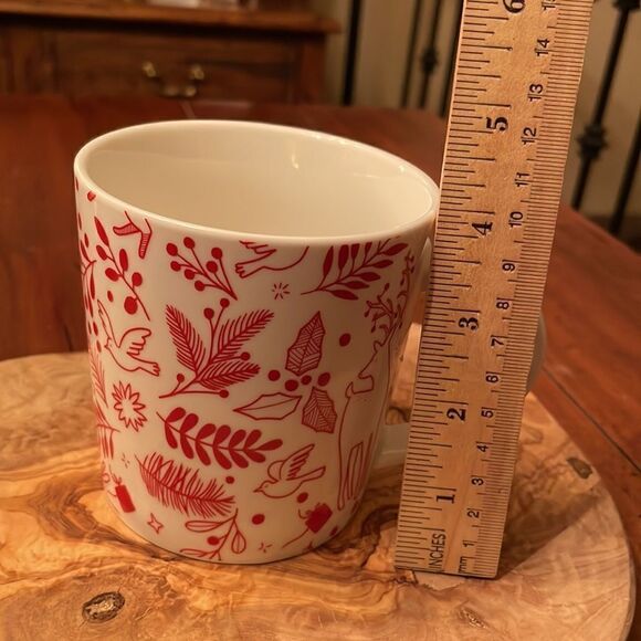 Starbucks Red and White Doves & Mistletoe Mug - Picture 5 of 6